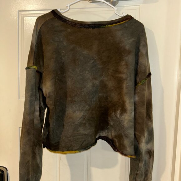 Sweater - Picture 2 of 2